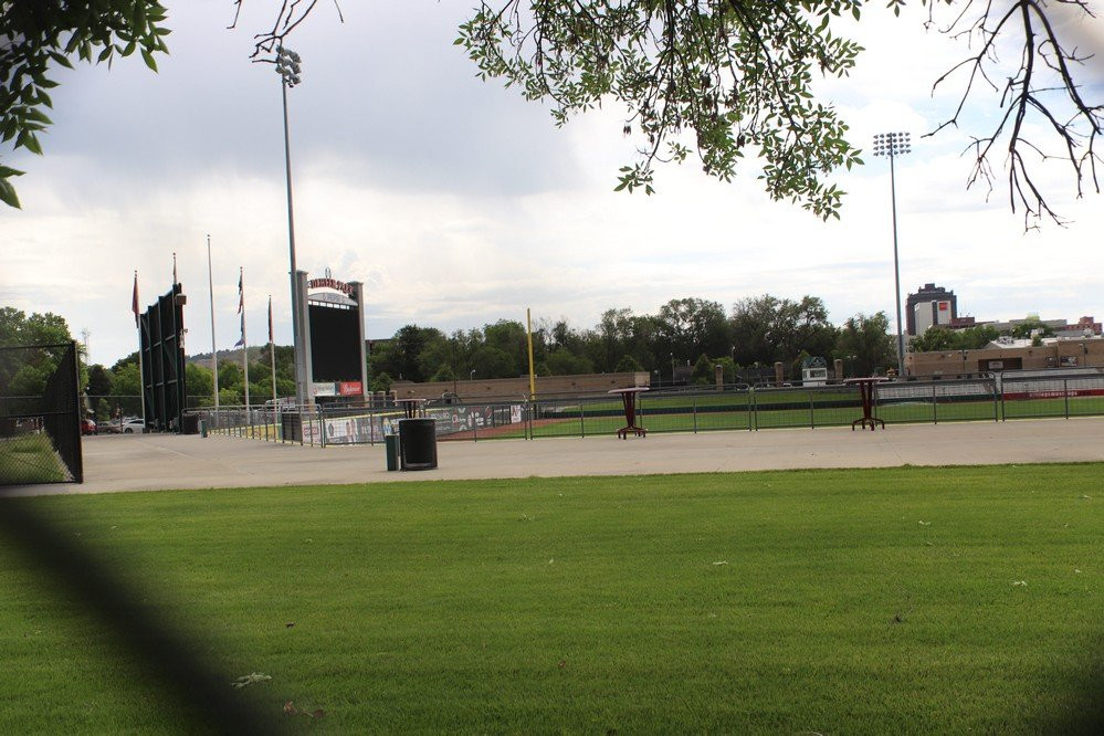 Dehler Park-比灵斯必去景点