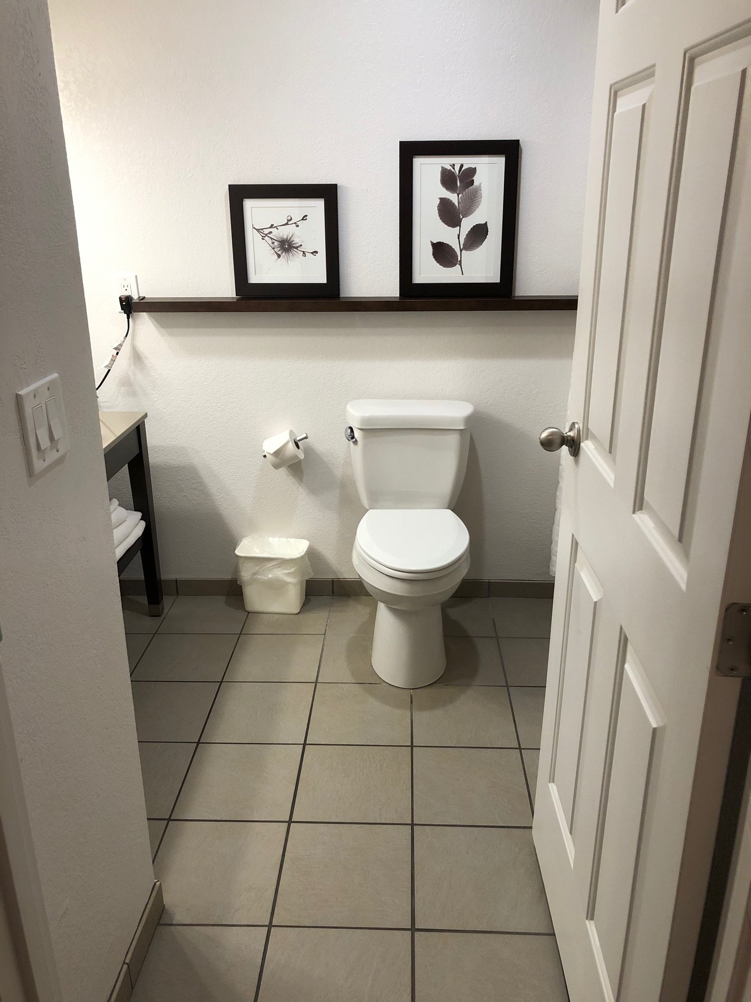 Country Inn & Suites by Radisson, Chippewa Falls, WI-浴室