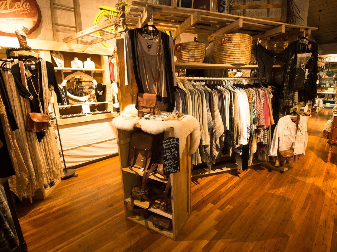 Assaria旅游景点-The Good Merchant