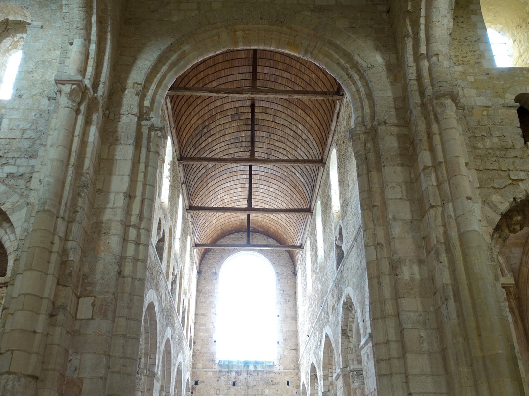 Notre-Dame de Bernay Abbey-Bernay必去景点