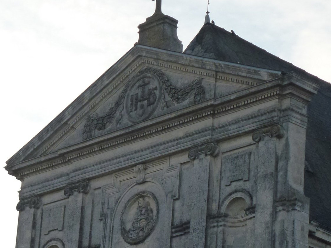 Chapelle Saint-Yves-瓦讷必去景点
