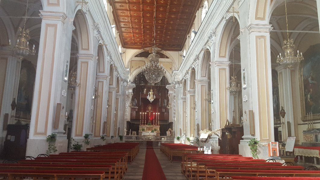 Chiesa Santa Maria delle Grazie-林瓜格洛萨必去景点