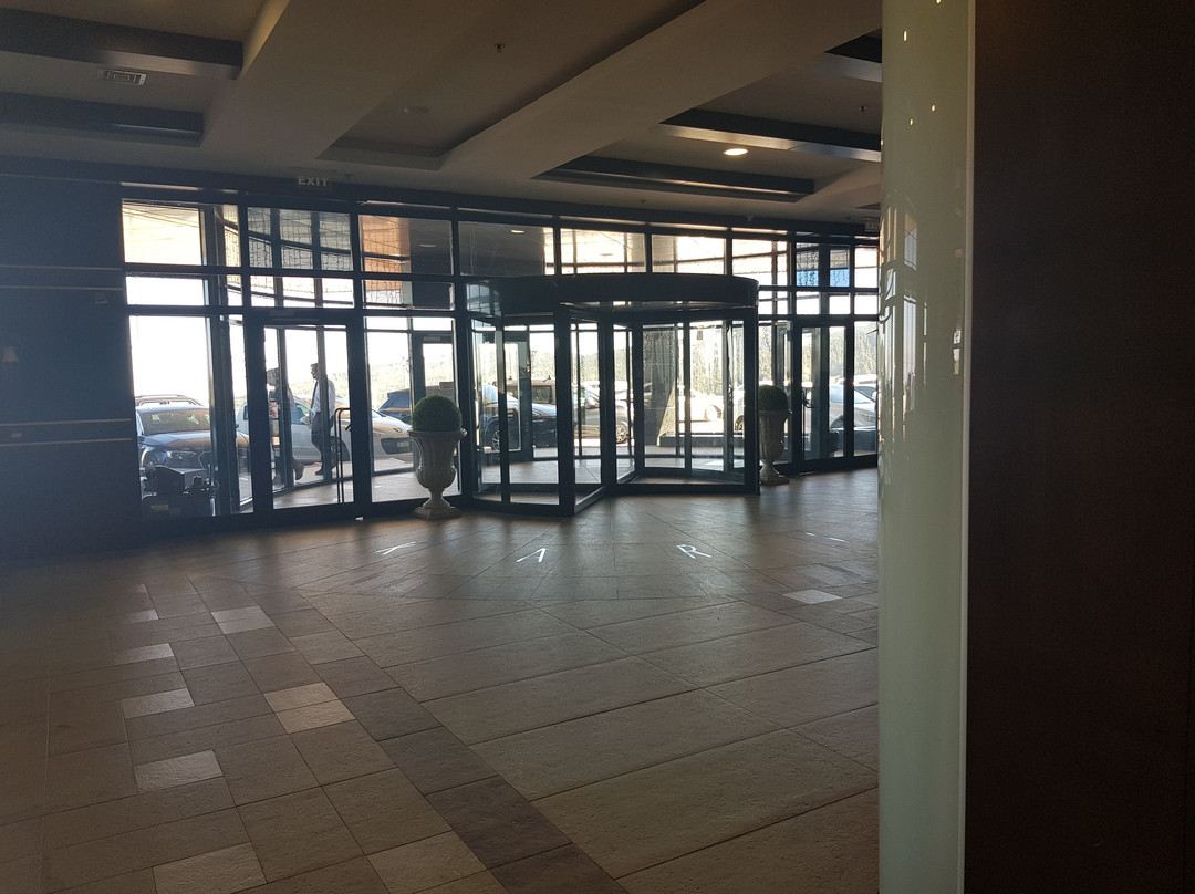 Karinna Hotel Convention Center & Spa主图