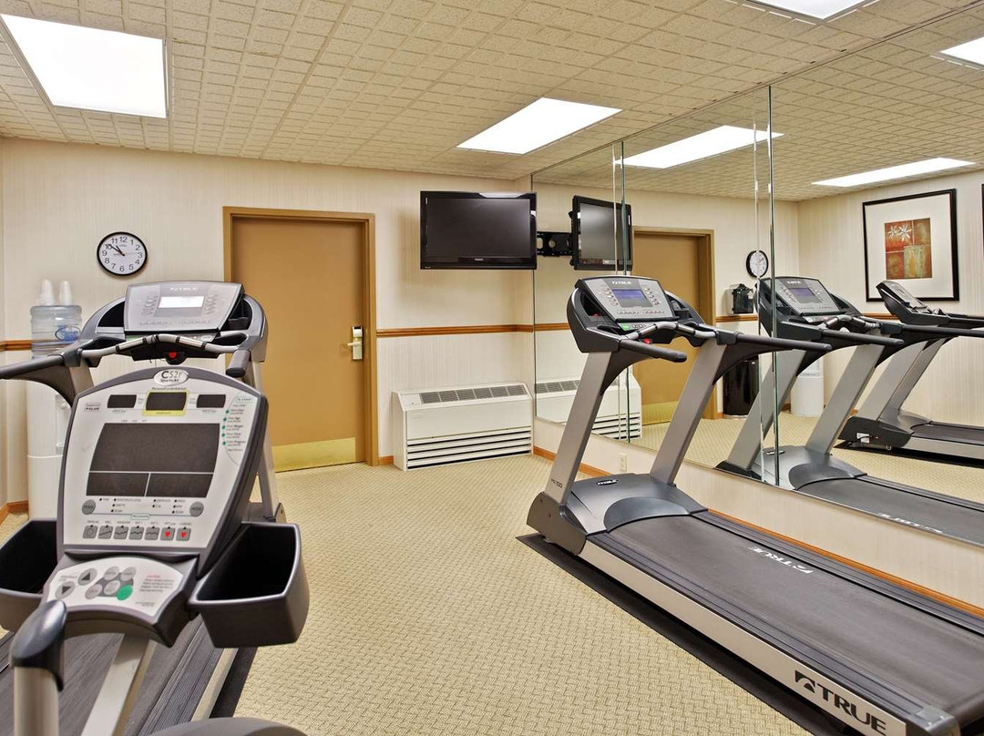 Country Inn & Suites by Radisson, Freeport, IL主图