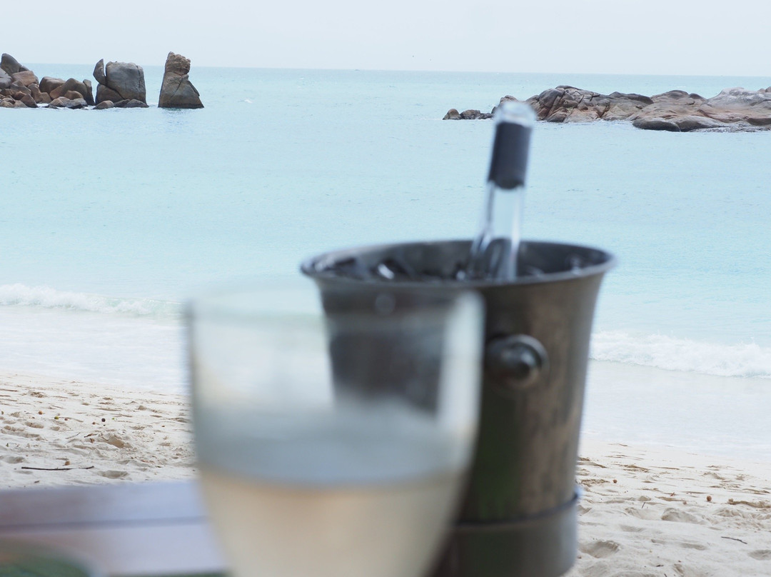 Petite Anse Kerlan景点图片