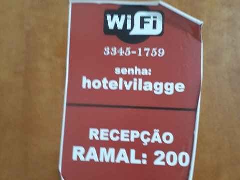 高级村庄酒店主图