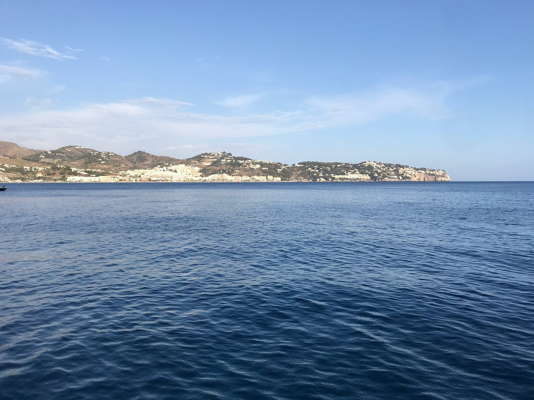 Suki Sailing Yacht Charter-拉埃拉杜拉必去景点