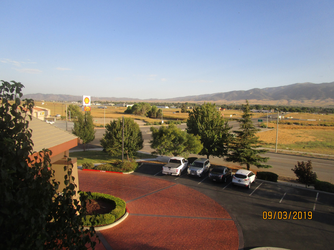 Holiday Inn Express & Suites Tehachapi Hwy 58/mill St. by IHG主图