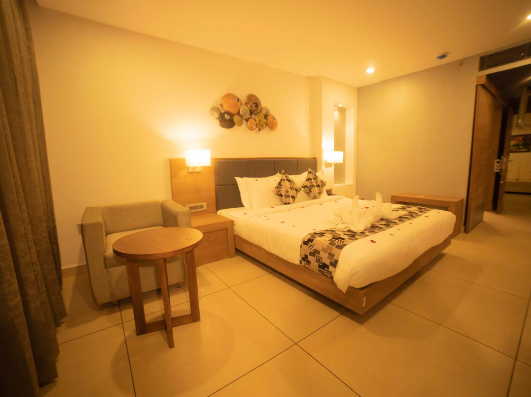 Hotel Savithri主图