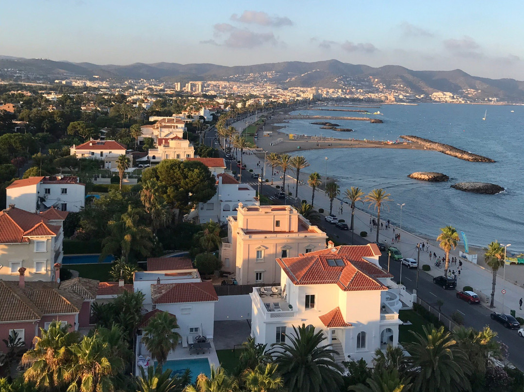 Platja Terramar-锡切斯必去景点