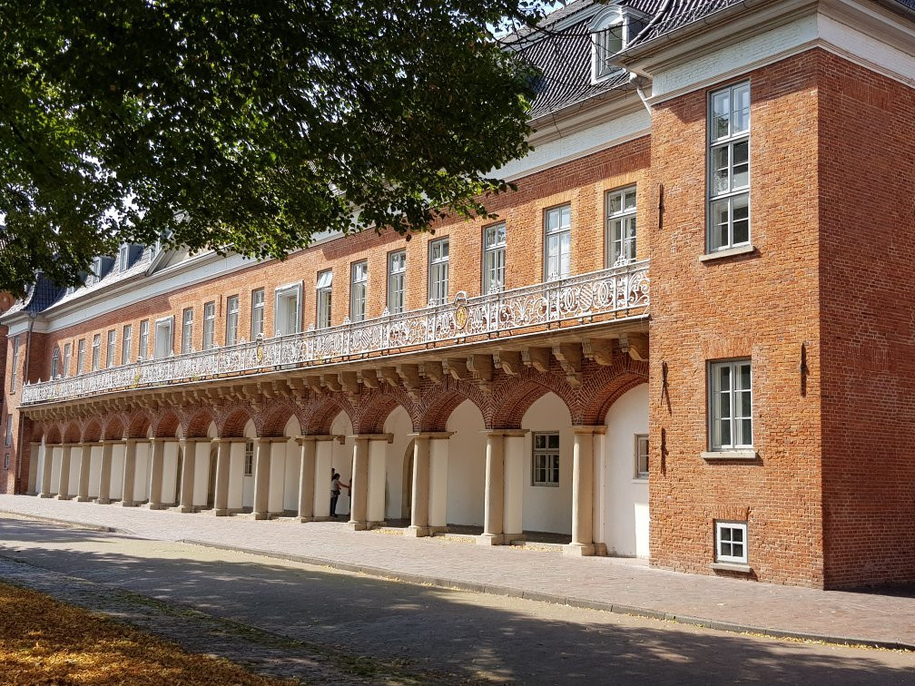 Auricher Schloss-Aurich必去景点