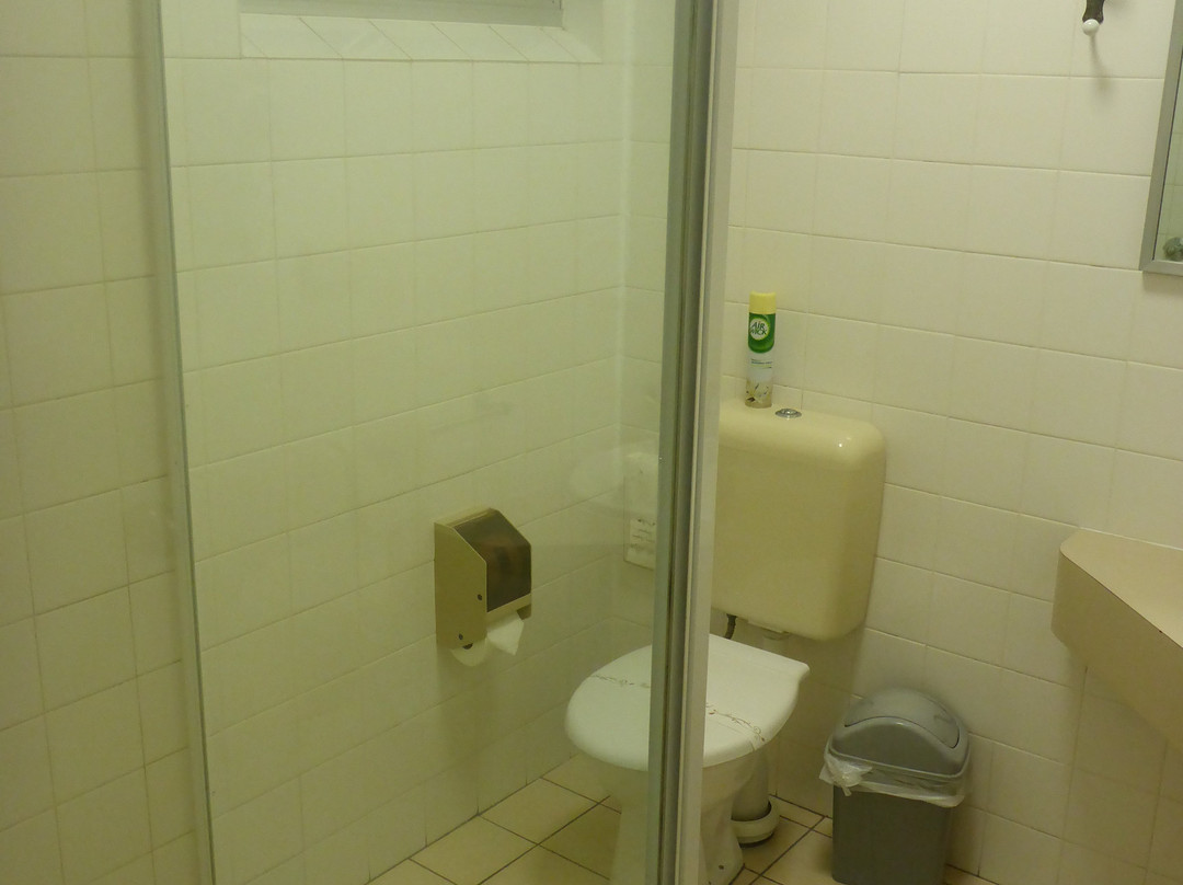 蓝宝石城市汽车酒店主图