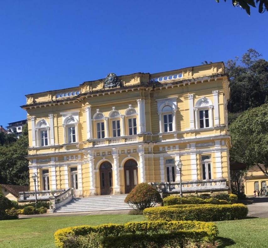 Yellow Palace (Palácio Amarelo)景点图片