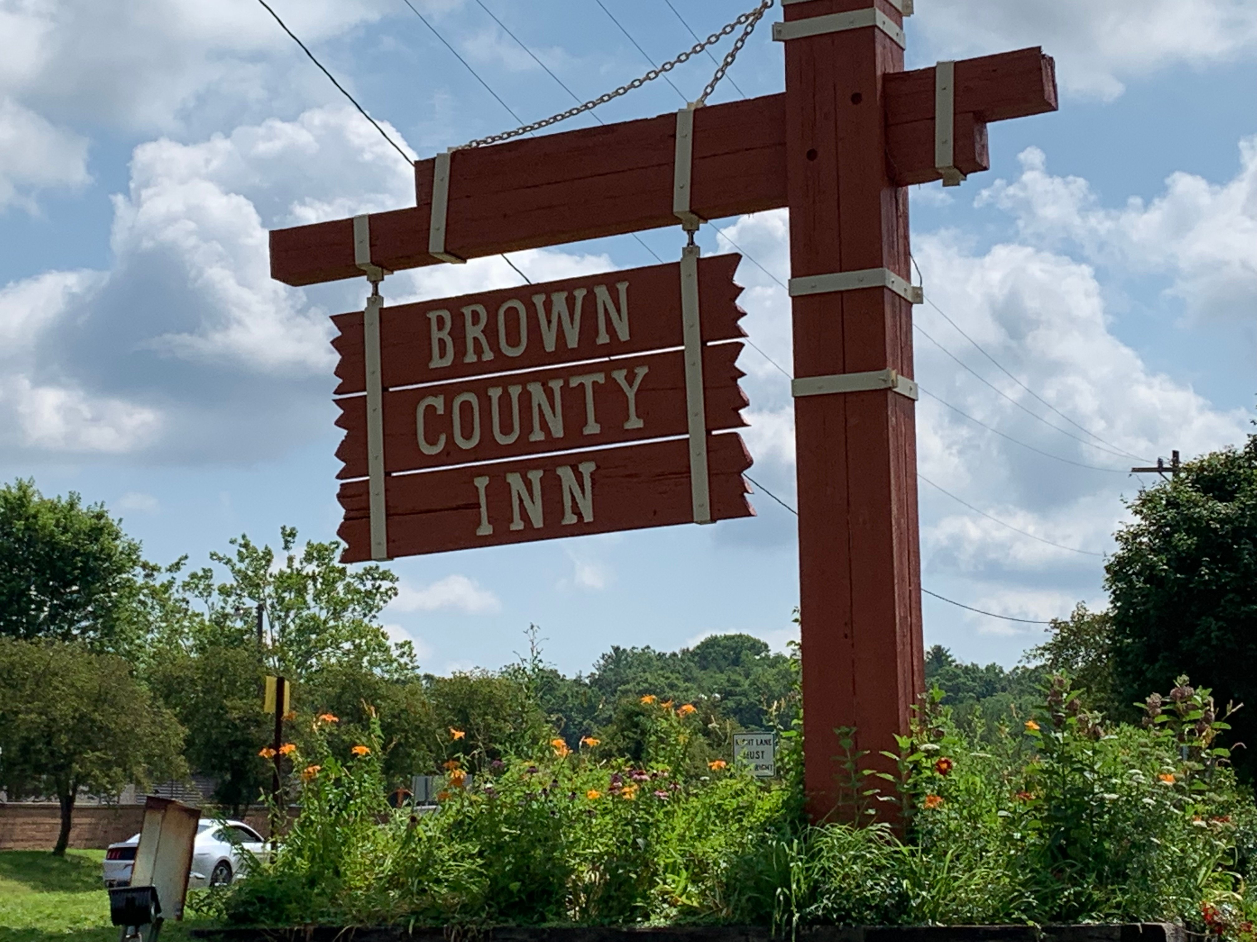 Brown County Inn-浴室