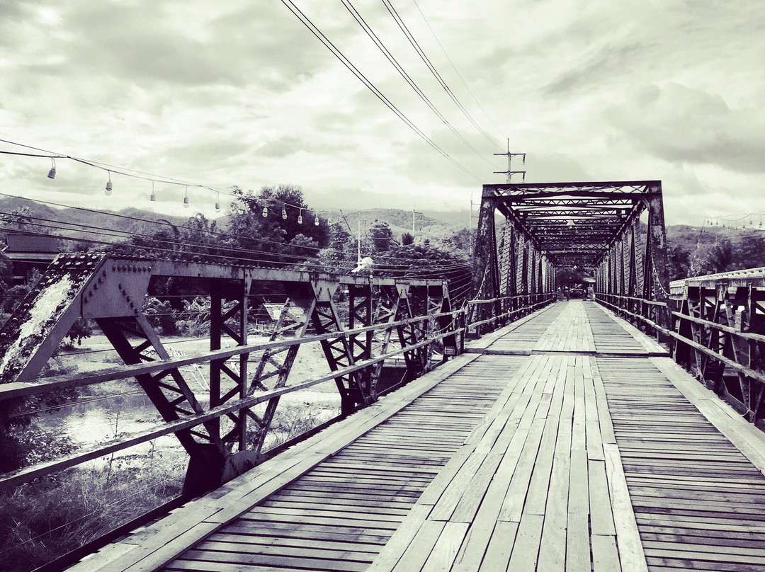 拜县二战纪念桥景点图片