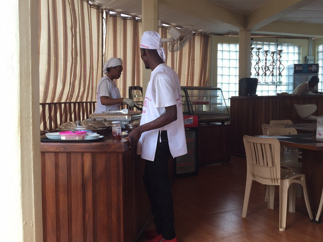 Paloma Guest House & Restaurant主图