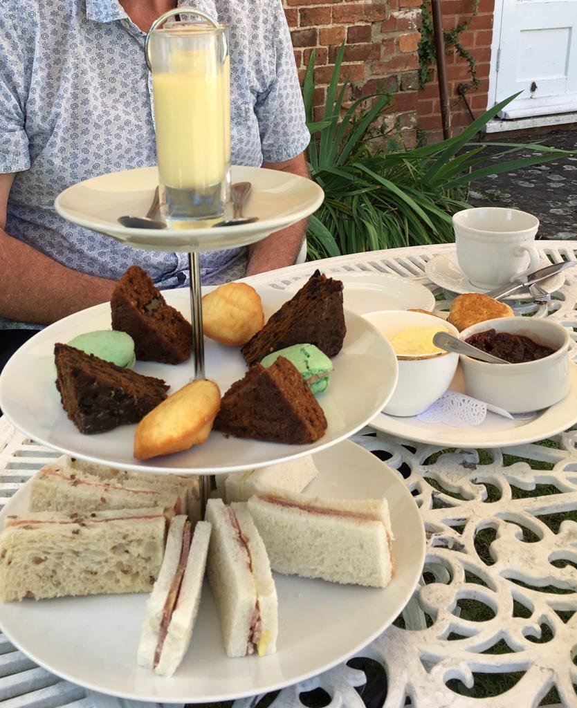 Corse Lawn House Hotel-餐饮