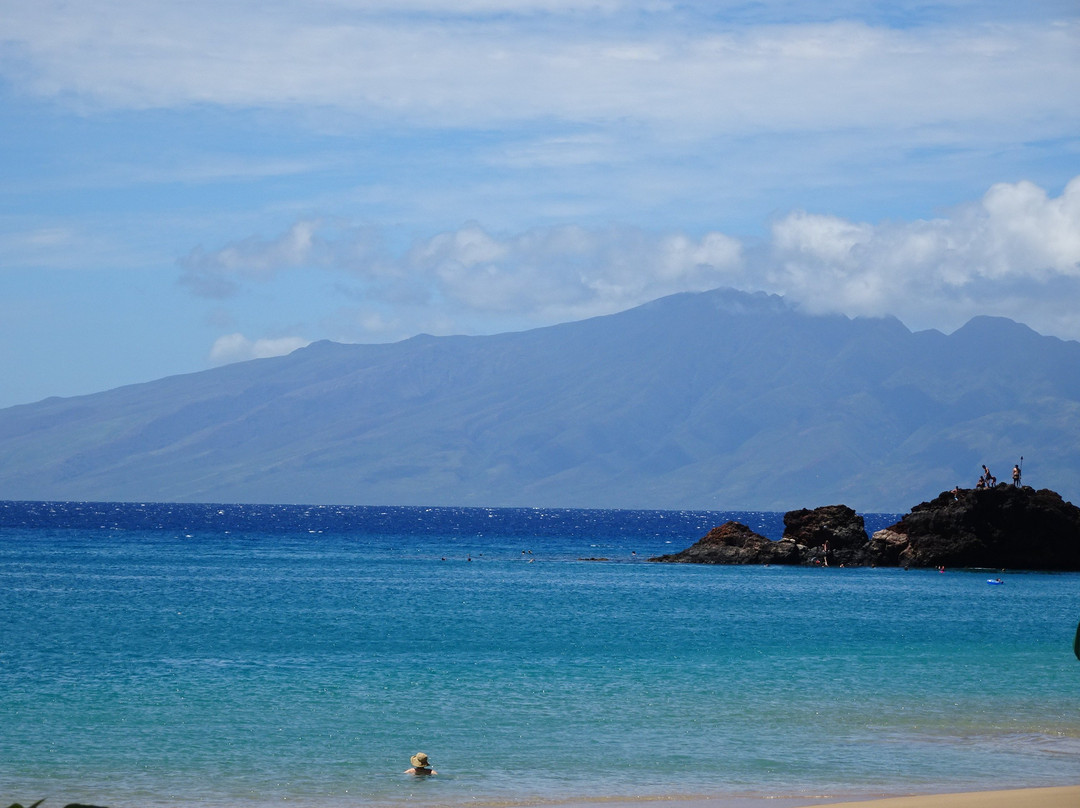 Black Rock Beach景点图片