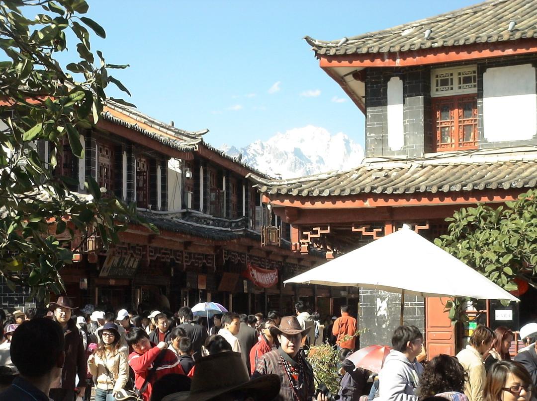 玉河广场-丽江市必去景点
