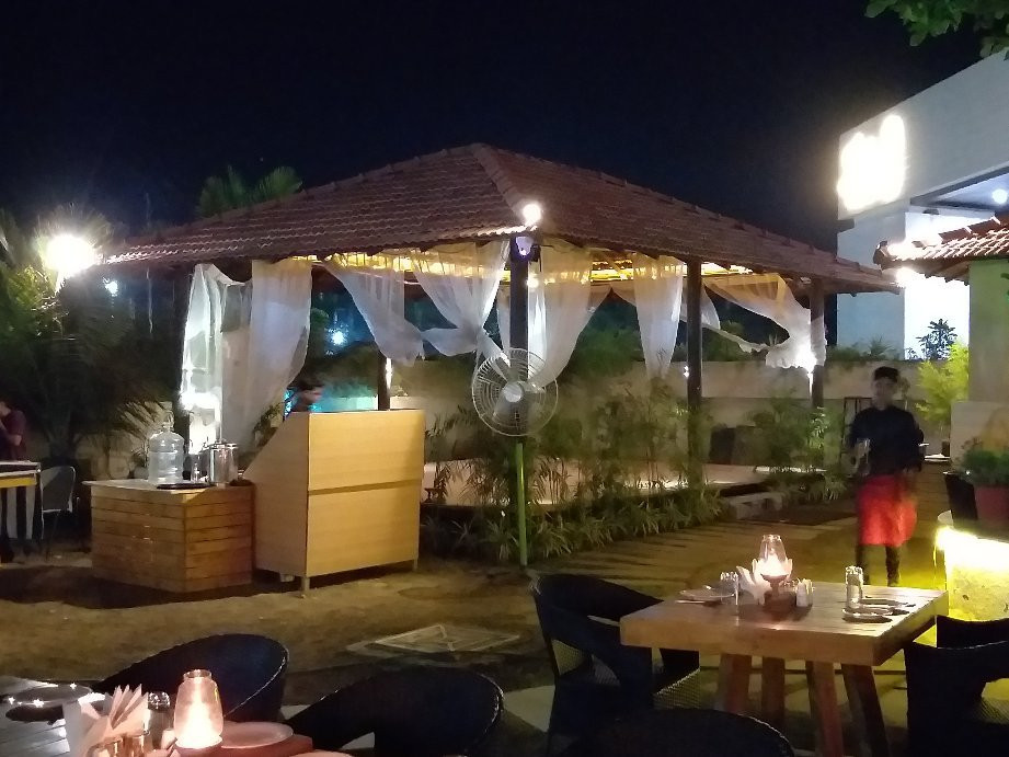 Lakhman Khedi餐馆和美食-Little Monk