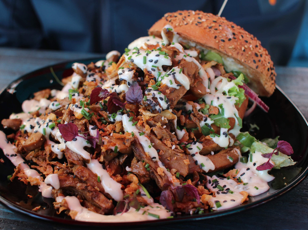 Vegan Junk Food Bar - DE PIJP