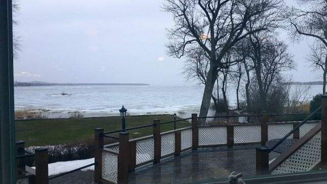 沃德勒伊多里翁酒店住宿-Auberge Willow Inn