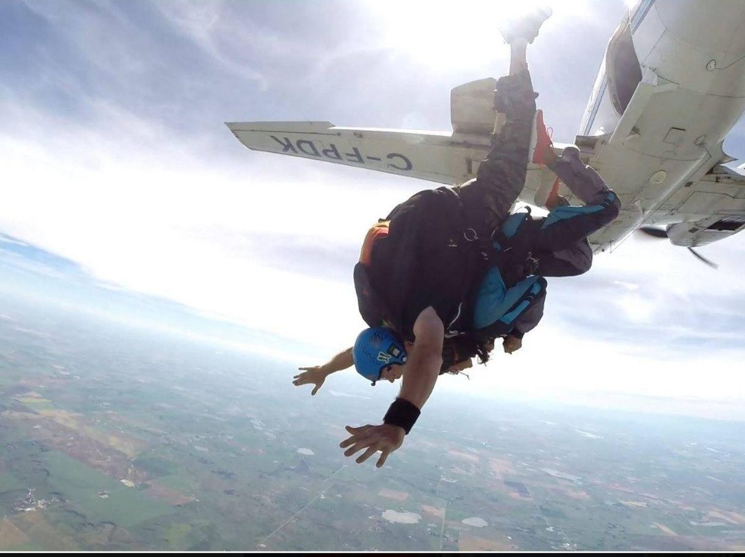 Skydive Extreme Calgary-Beiseker必去景点