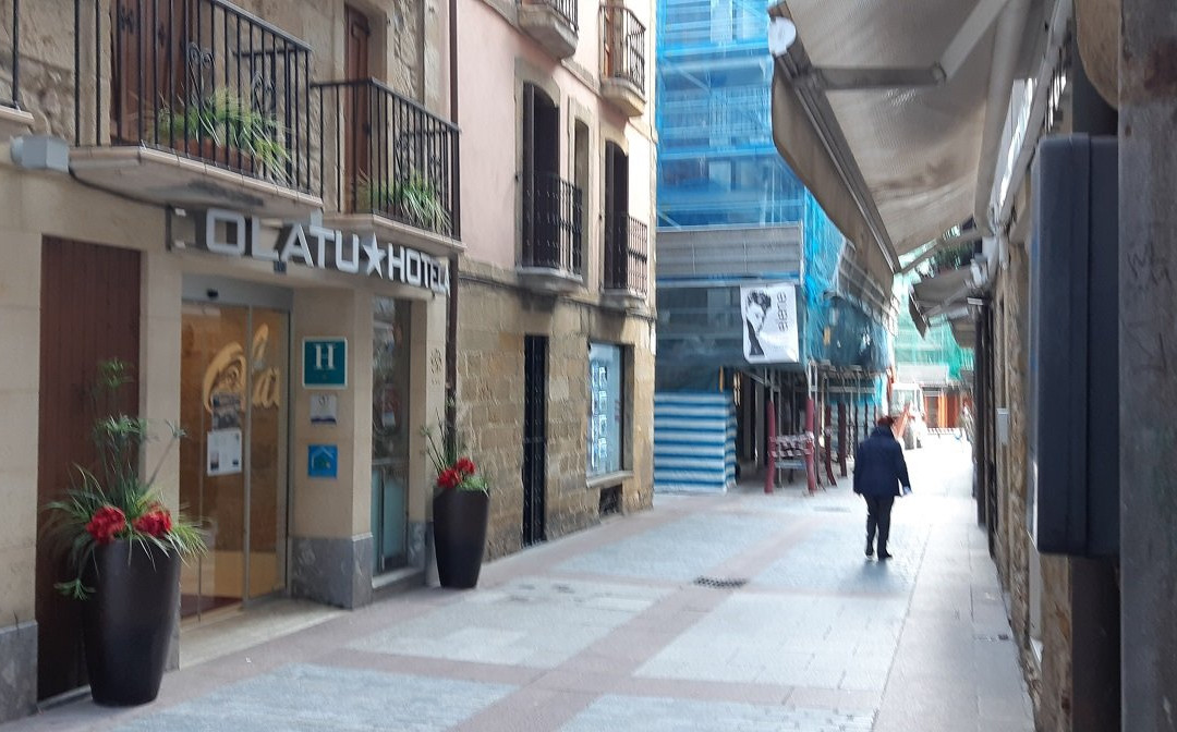 扎鲁亚斯酒店住宿-Hotel Olatu