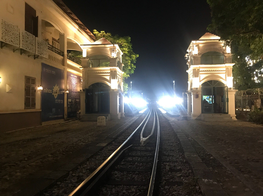 中越铁路大桥景点图片