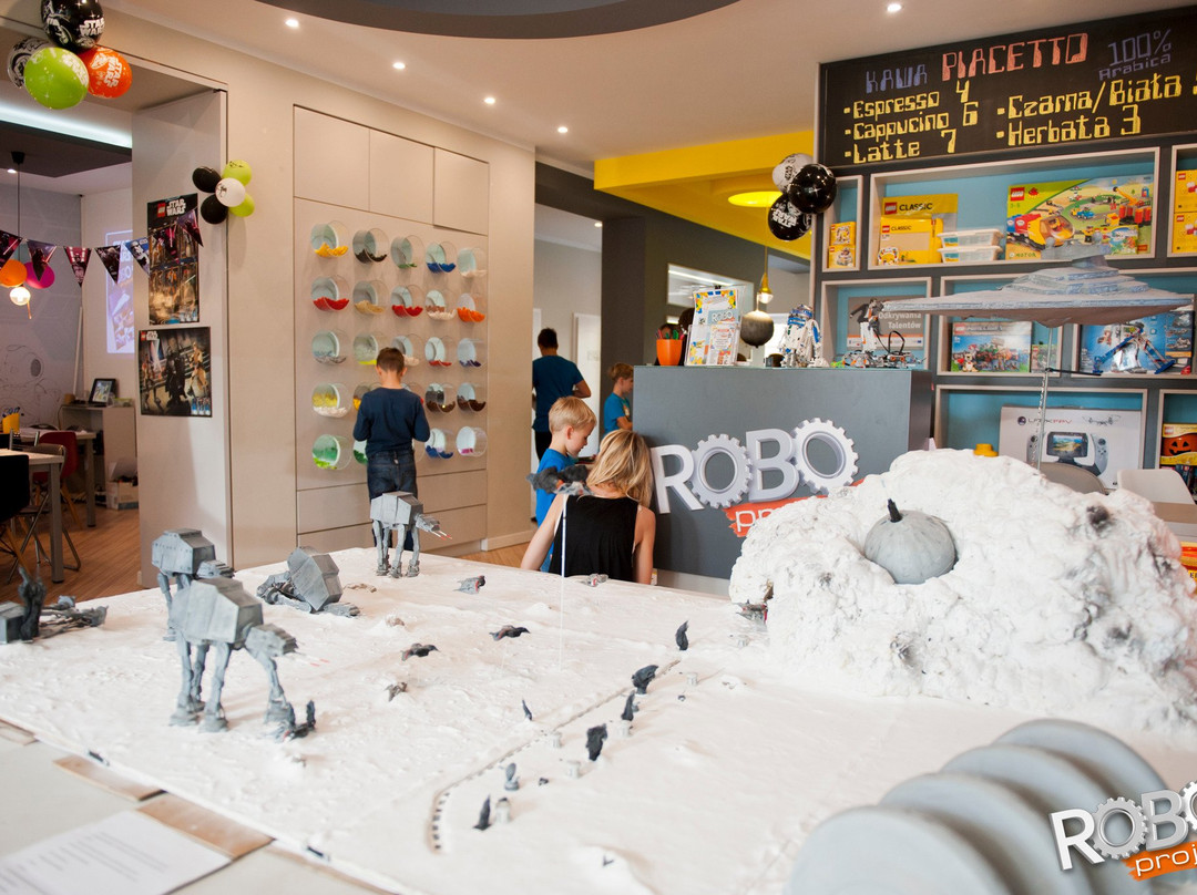 Pradocin旅游景点-Centrum Edukacyjne RoboProject