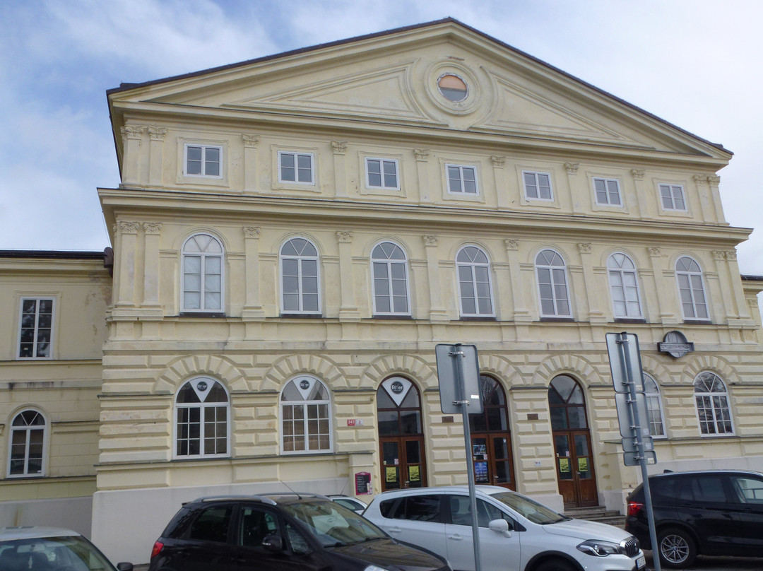 German House - House of Culture Slavie-契斯凯布达札维必去景点