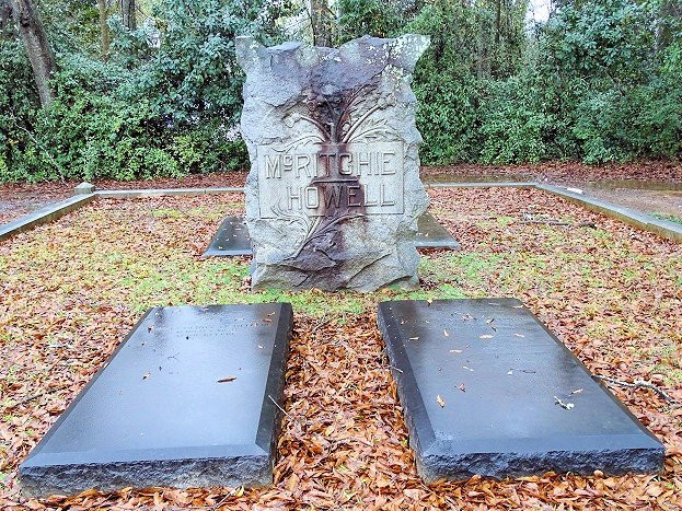 Oak Hill Cemetery-纽南必去景点