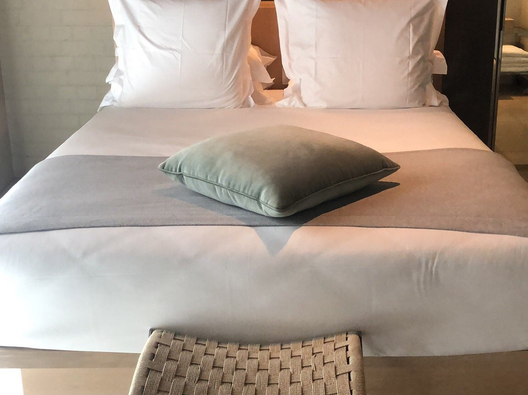 老字号酒店主图