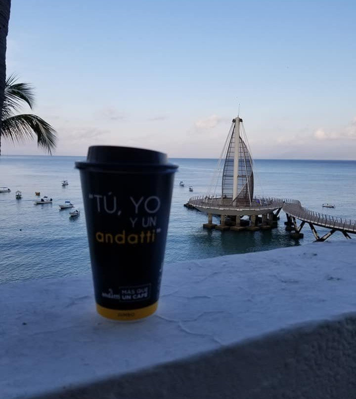 Emperador Beachfront Hotel & Suites主图