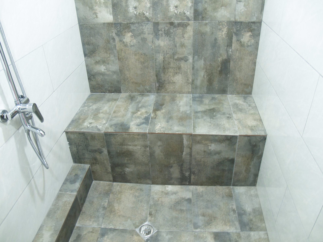 Mestia Hotel Level主图