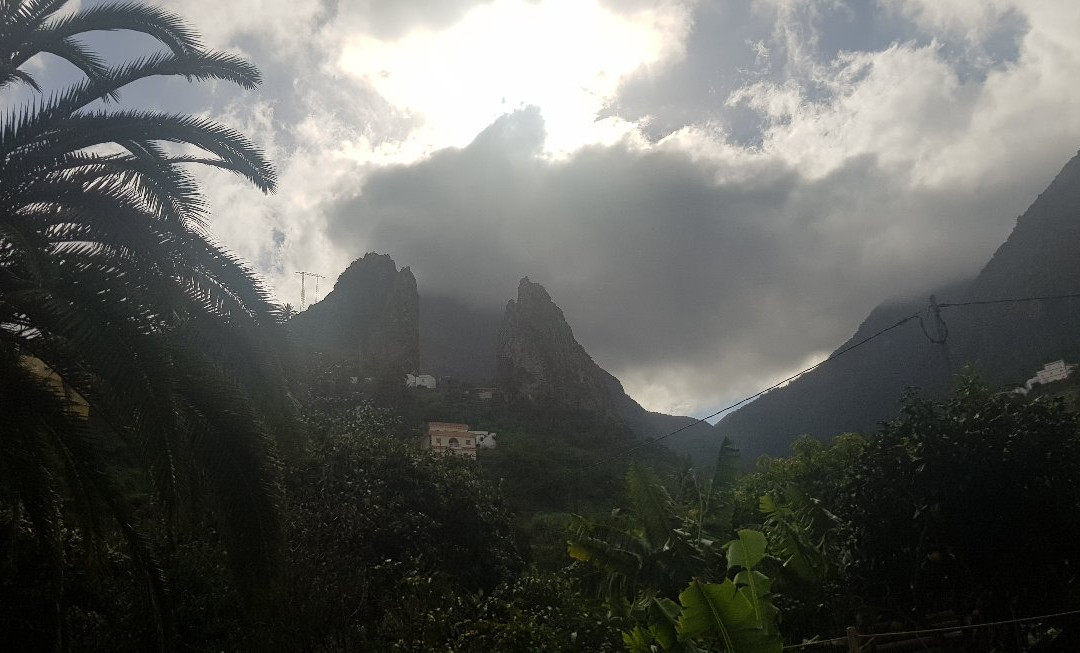 Roques Pedro y Petra景点图片