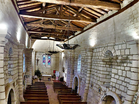 Eglise Saint-Pierre-aux-Liens-Garat必去景点