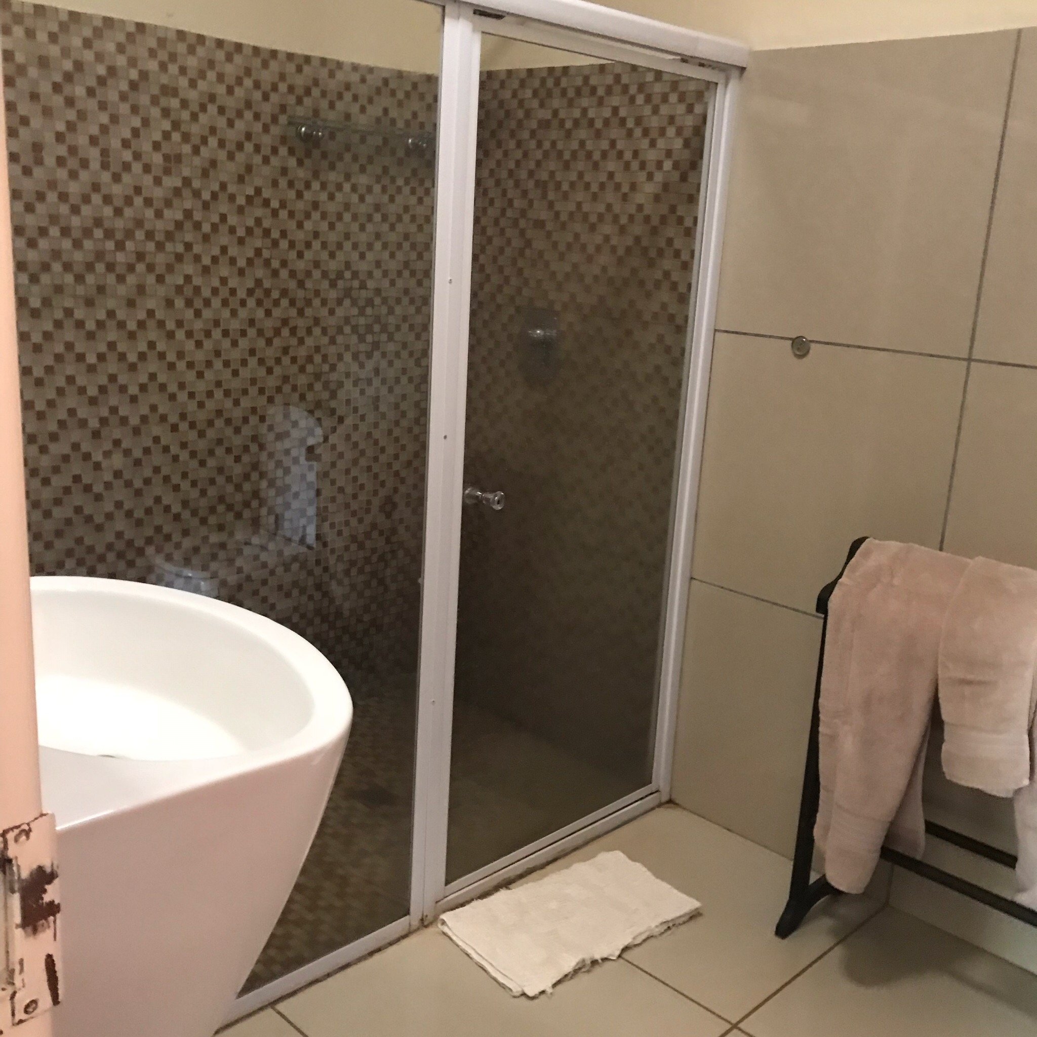 Gatz Guesthouse-官方