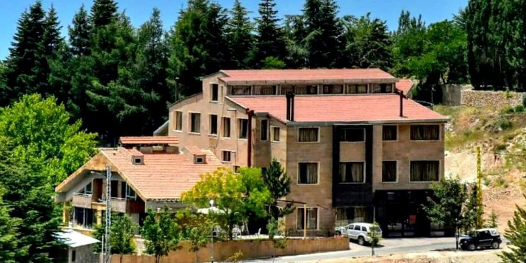 Bcharre酒店住宿-Al Arz Cedrium