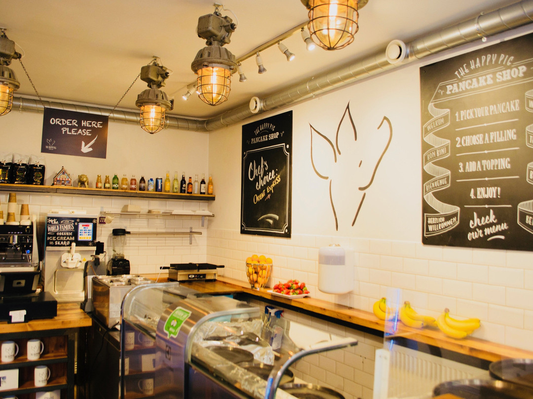 The Happy Pig Pancake Shop