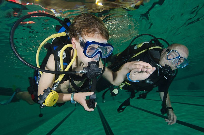 C-Waves Diving-Isle of Portland必去景点