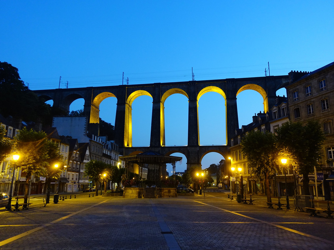Saint-Martin-des-Champs旅游景点-Viaduct