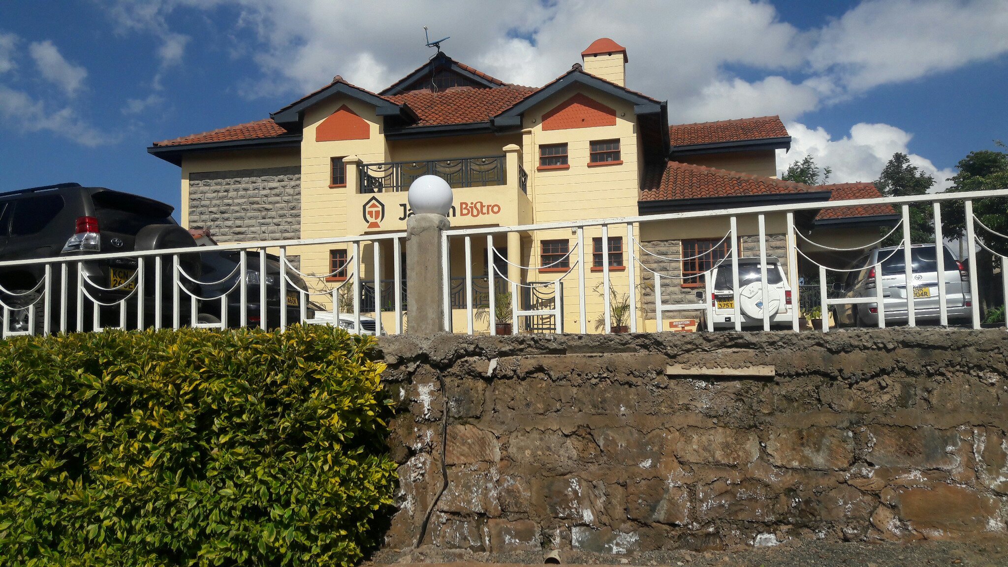 Jari Inn Bistro-官方