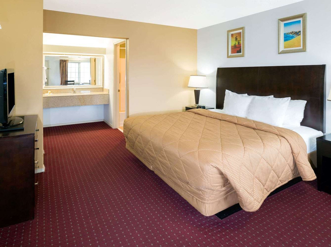 Days Inn by Wyndham Newport OR主图