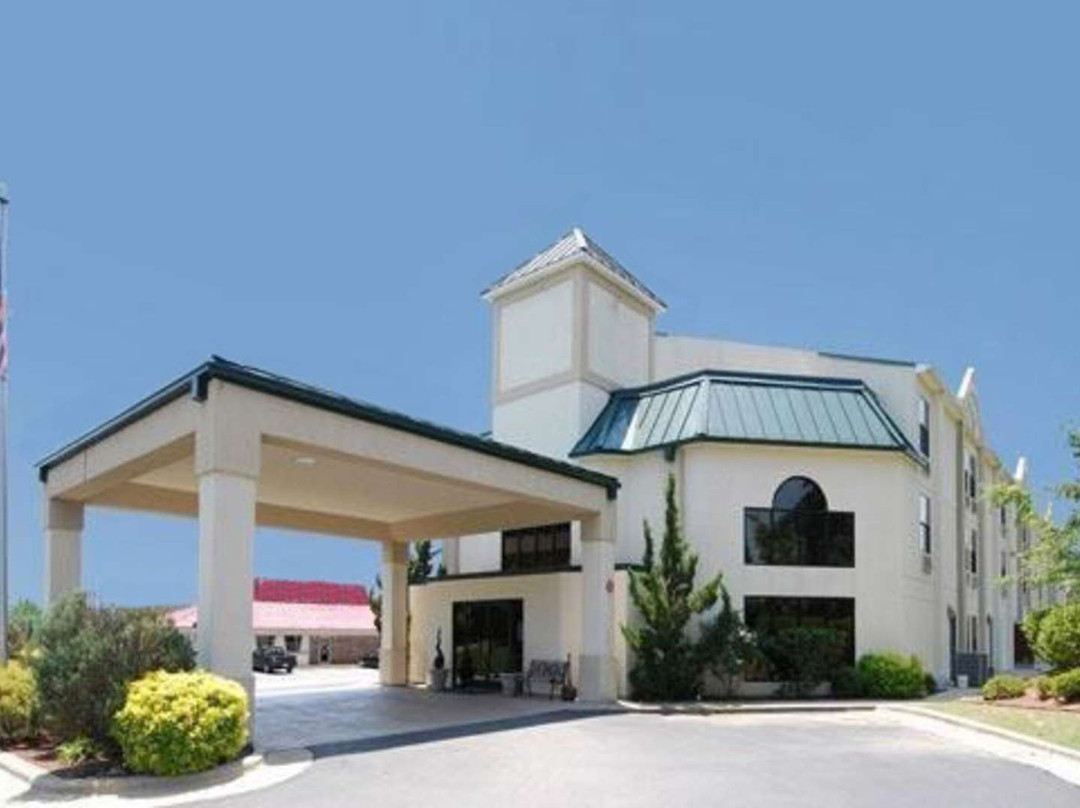 Quality Inn & Suites Tarboro - Kingsboro主图