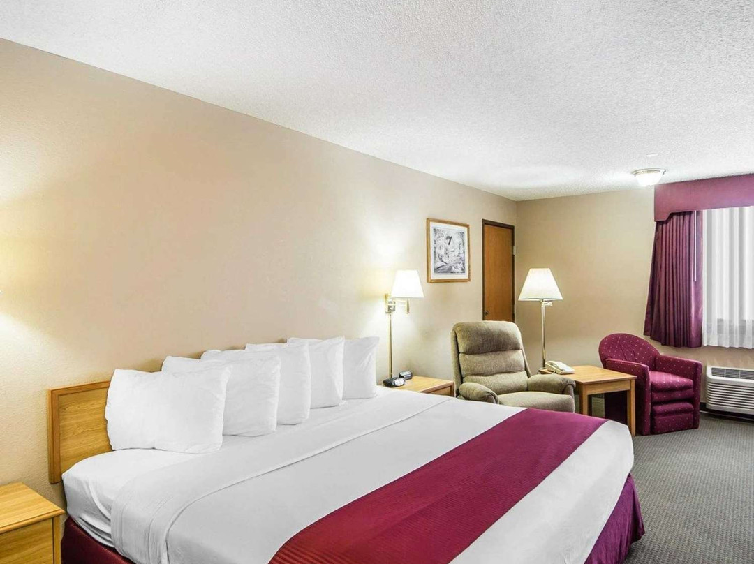 Baymont By Wyndham Blackwell I-35主图