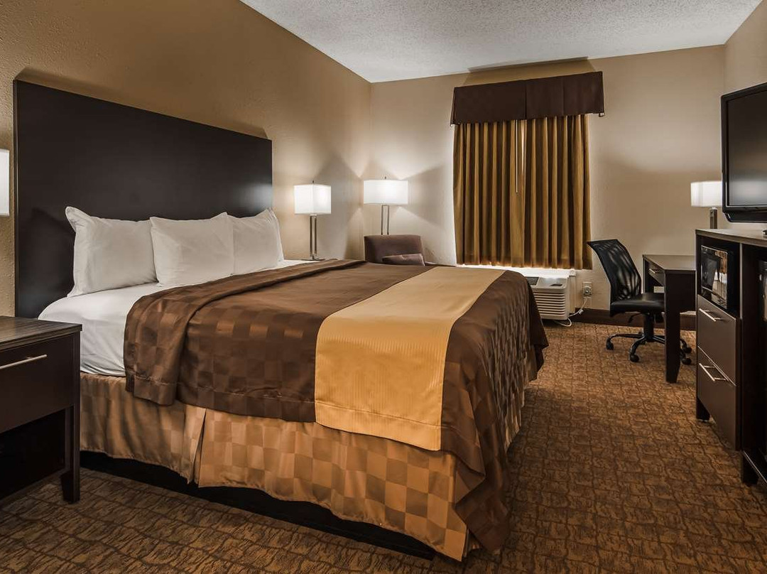 Best Western Teal Lake Inn主图