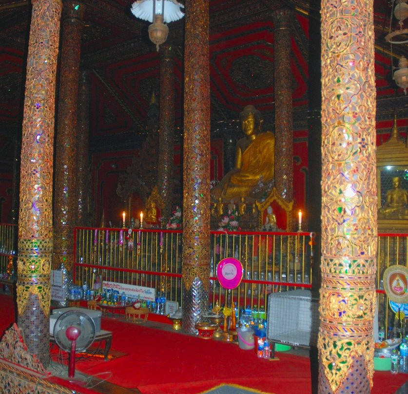 Wat Si Rong Mueang景点图片