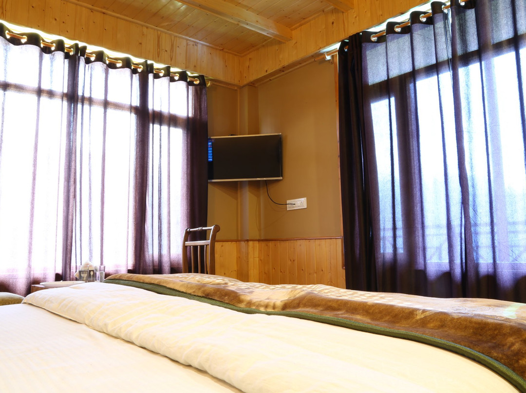 Hotel Kanyal Heights主图