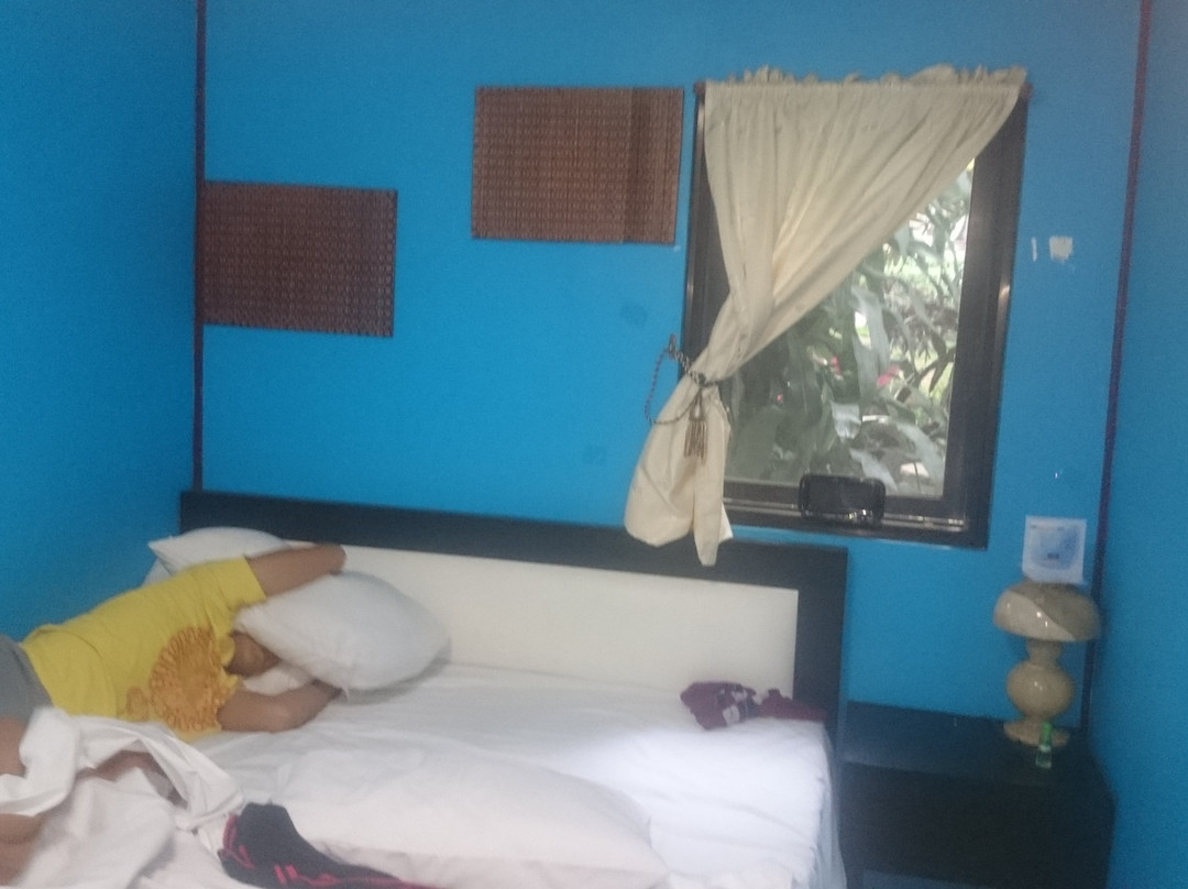 Royal Caravan Hotel & Outbound主图